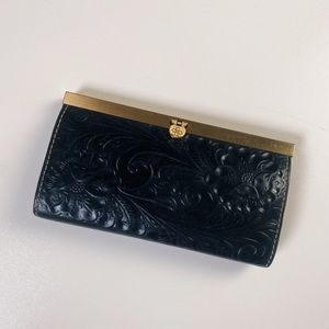 Patricia Nash wallet
